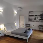 Sapri&colombo Rooms&apartments Penzion
